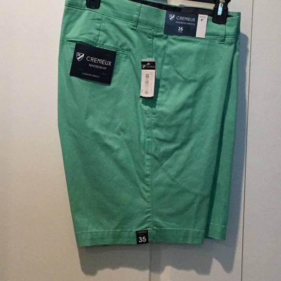 Daniel Cremieux Other - Mens green shorts size 35